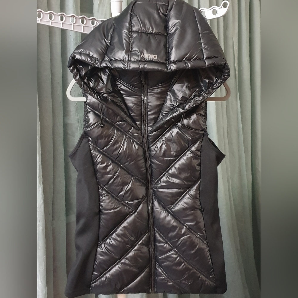 DKNY Scuba-Paneled Puffer Vest NWOT